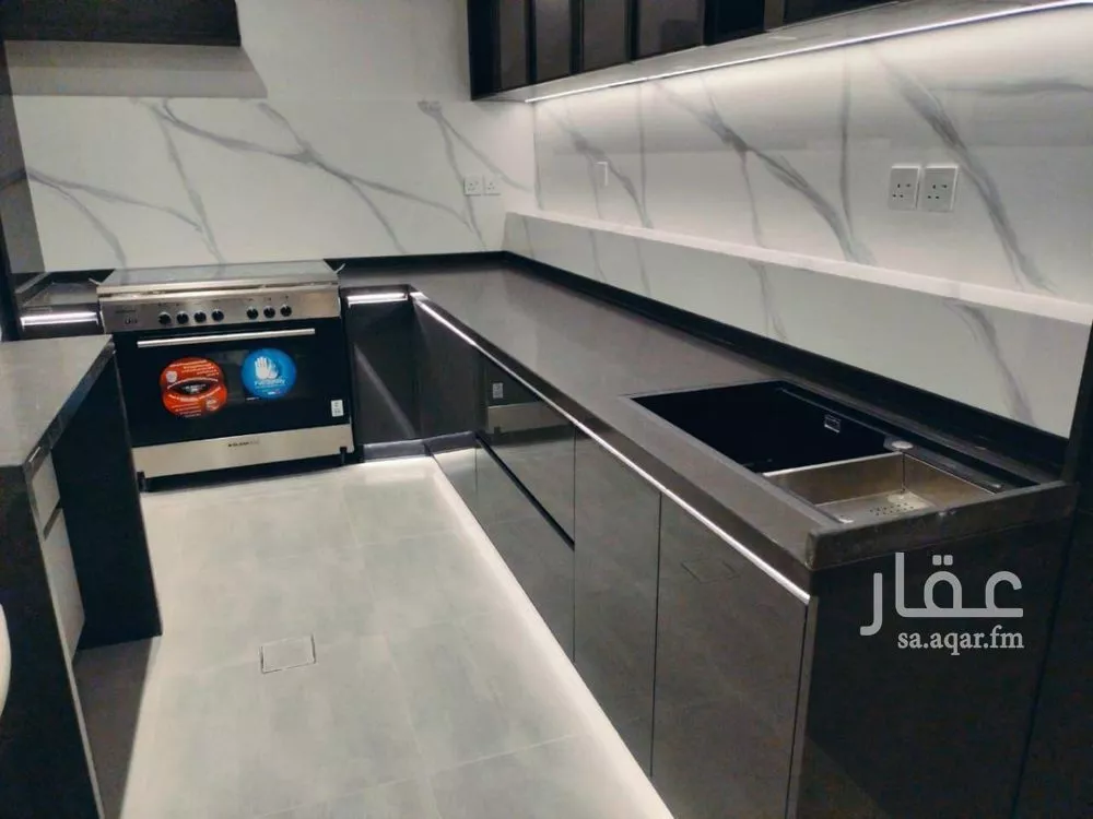 شقة 4 غرف في البحر 5