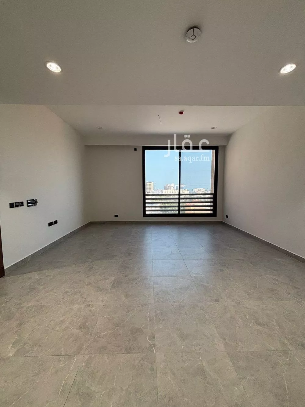 2 bedroom apartment in Al Bandariyah 1