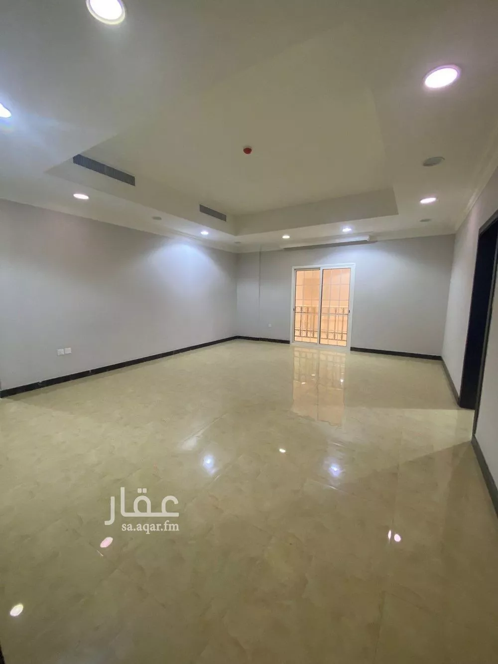 شقة 5 غرف في الاندلس 2