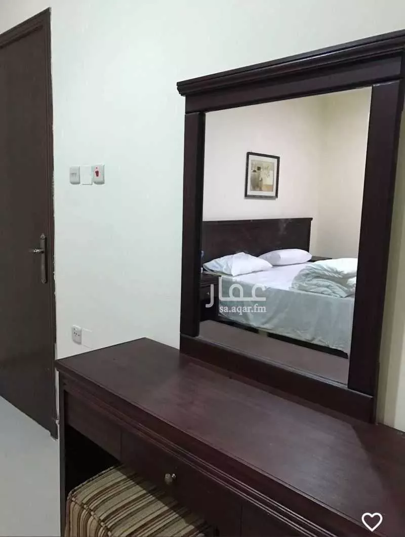 عمارة 744 م² في الهجرة 5