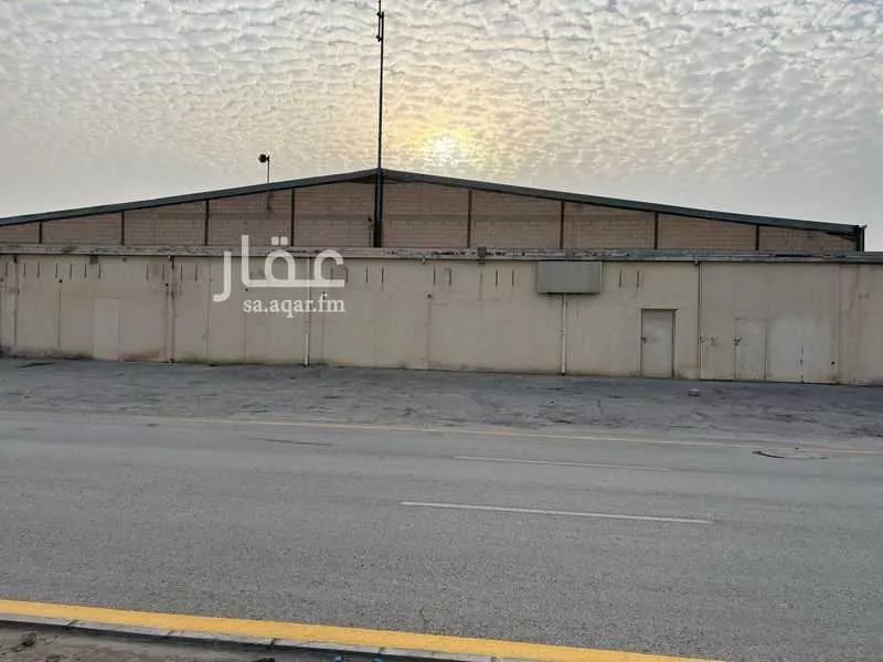 3510 sqm warehouse in Al Sulay 2