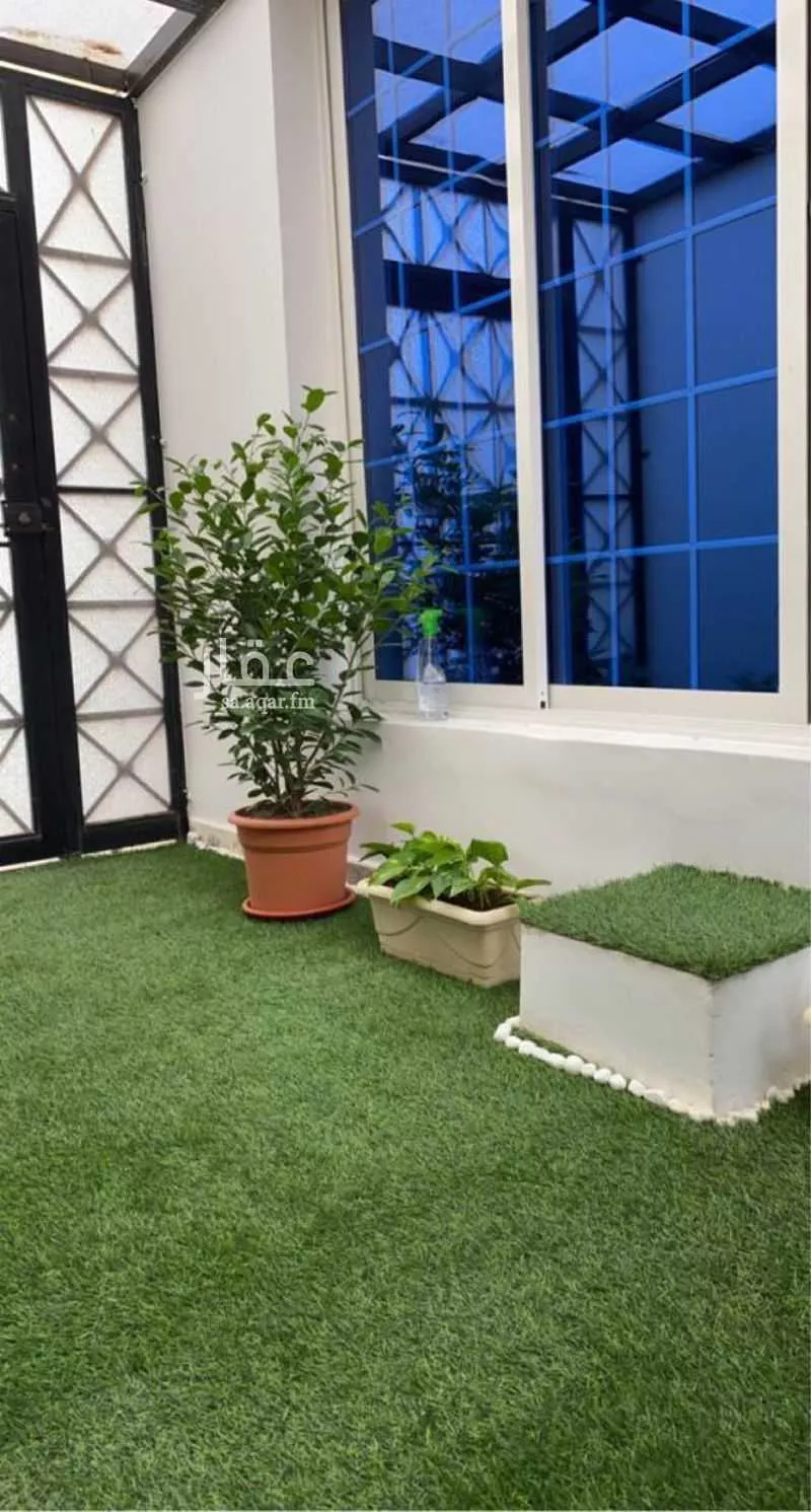 4 bedroom apartment in Al Rawabi, Riyadh 9