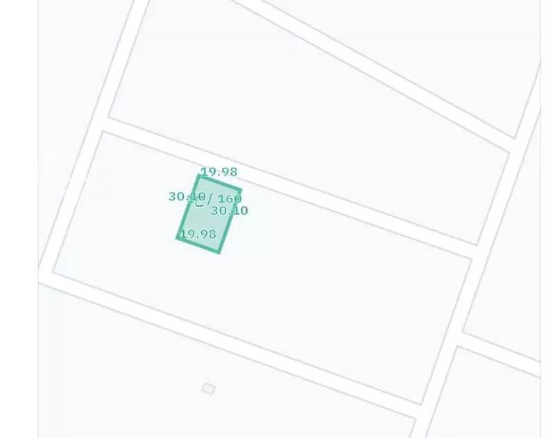 أرض 600 م² في المطار 2