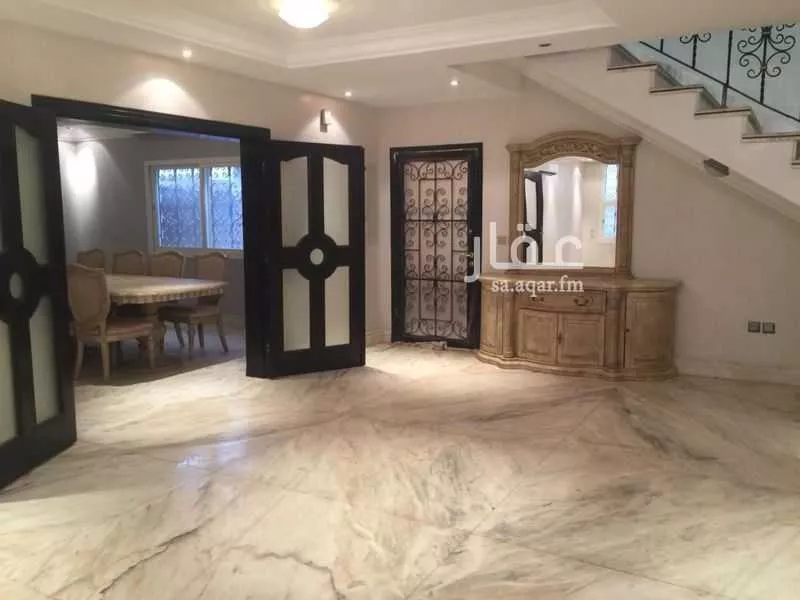 فيلا 6 غرف في اشبيلية 2