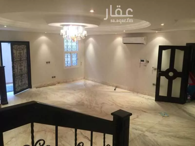 فيلا 6 غرف في اشبيلية 3