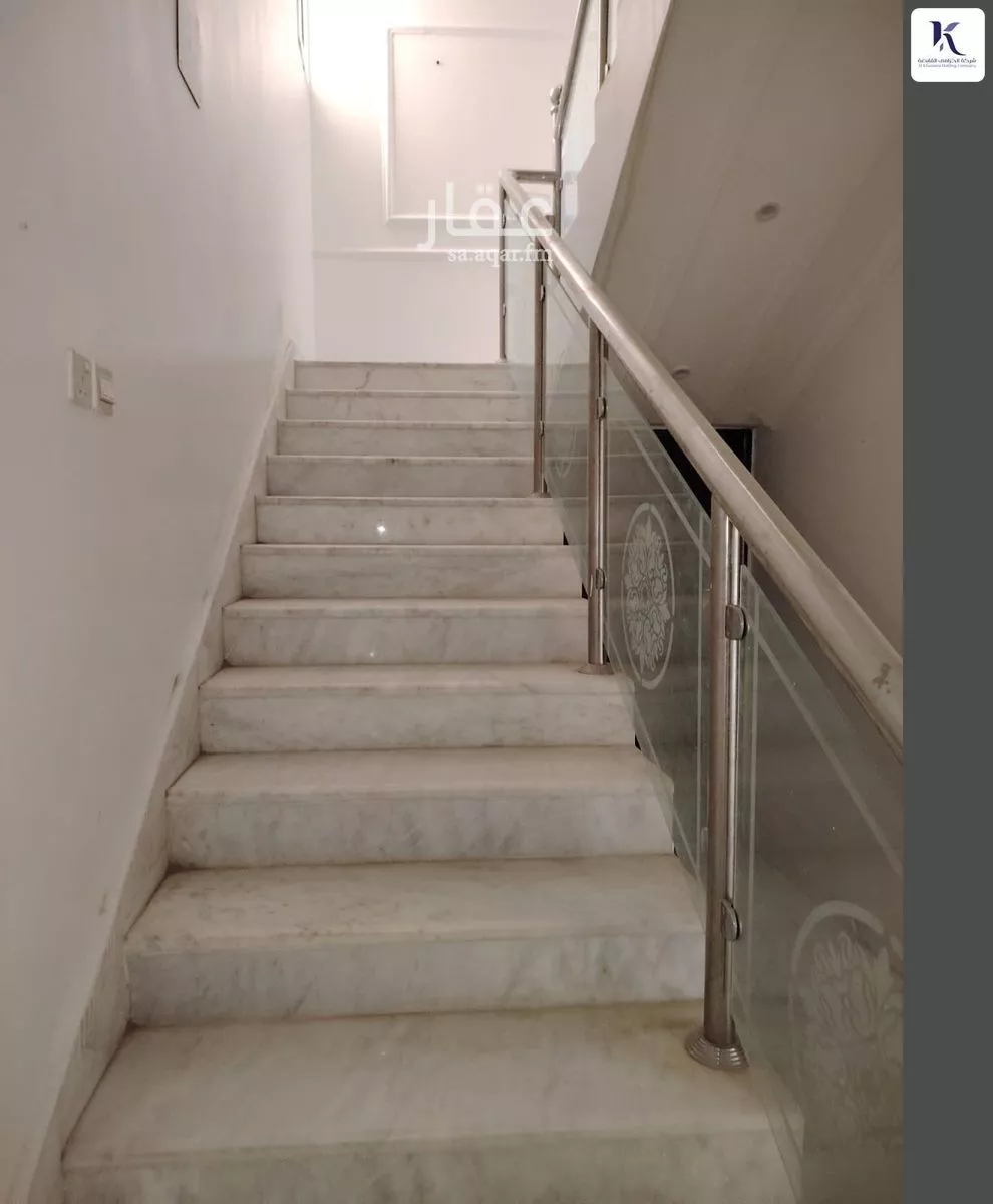 فيلا 6 غرف في عكاظ 5