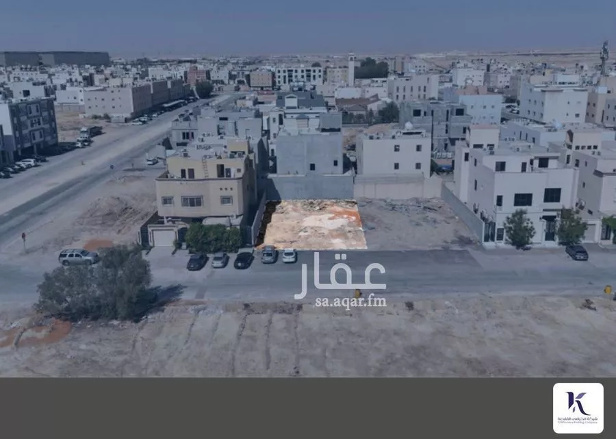 أرض 425 م² في العارض 2