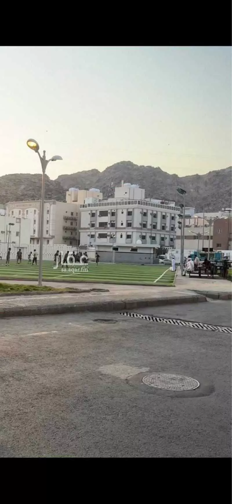 عمارة 825 م² في الهجرة 4