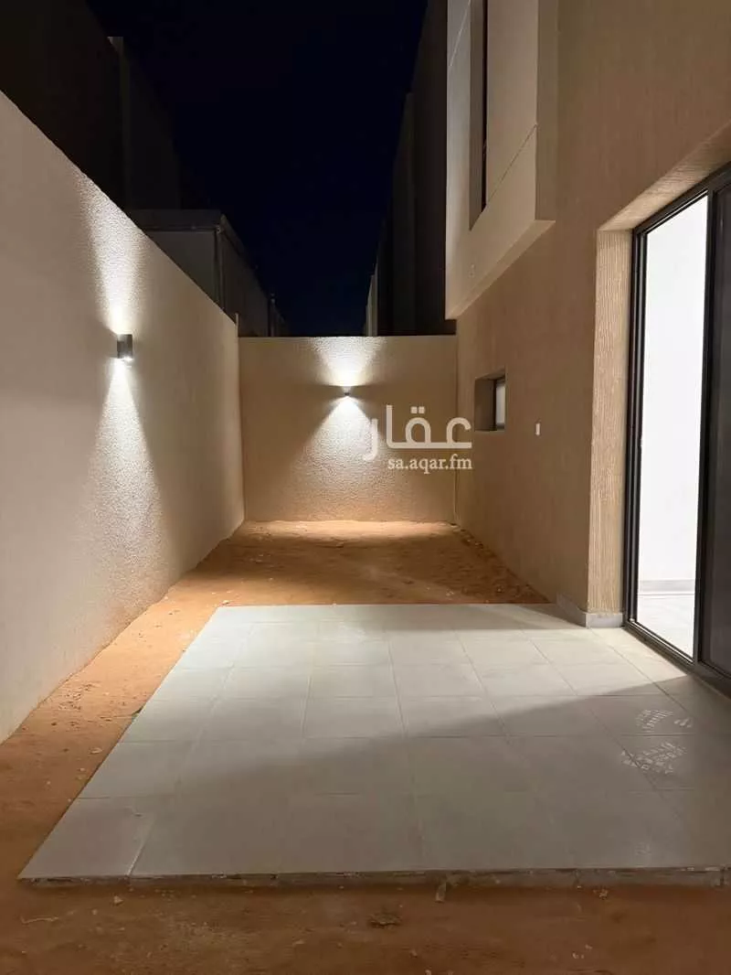 فيلا 6 غرف في النرجس 4