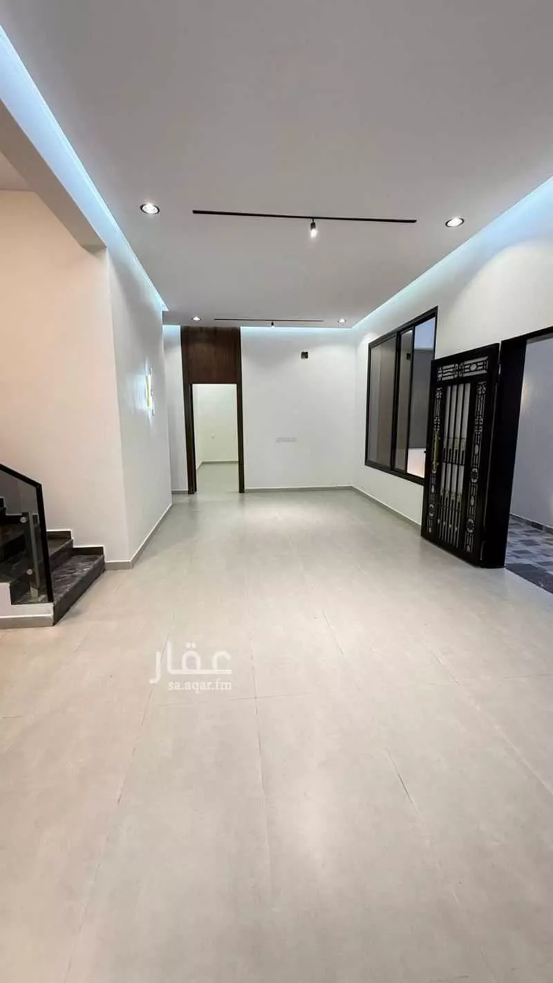 3 bedroom villa in Al Aziziyah, Riyadh 8