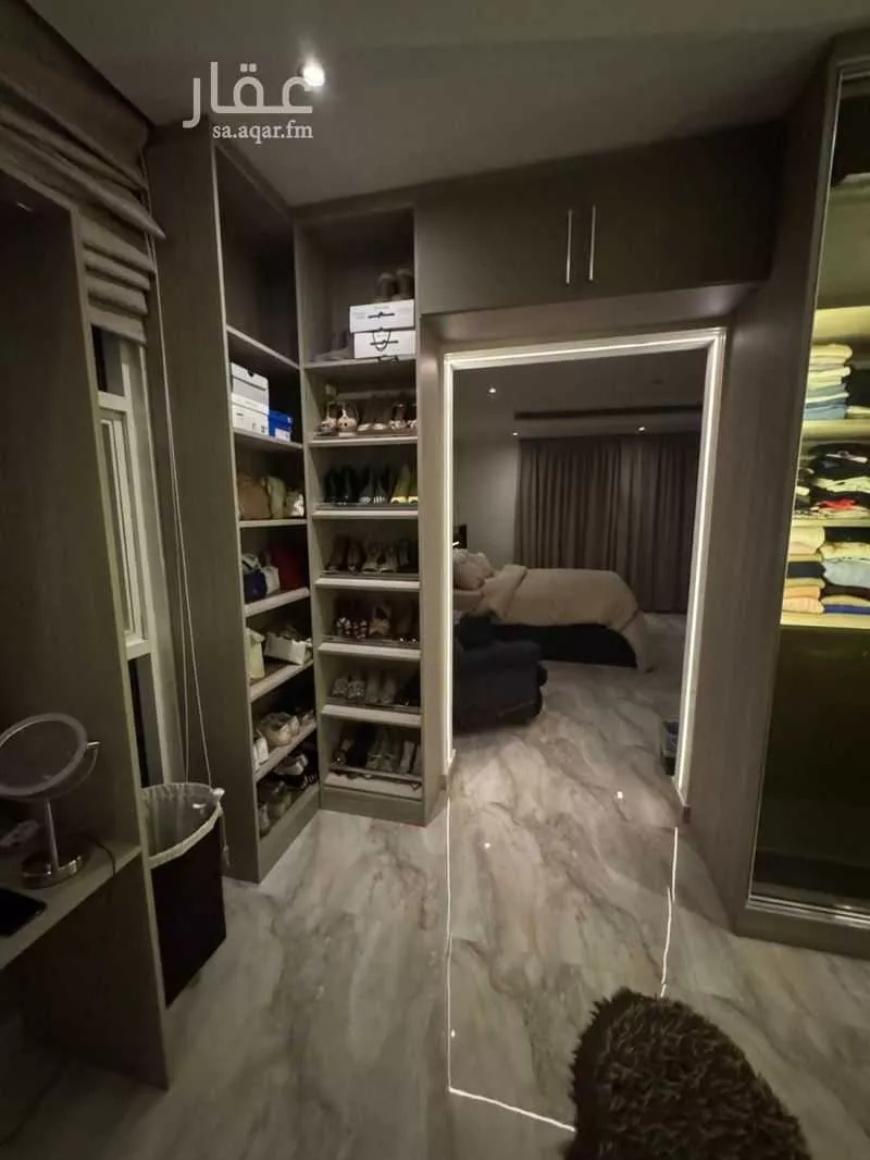 فيلا 3 غرف في العارض 4