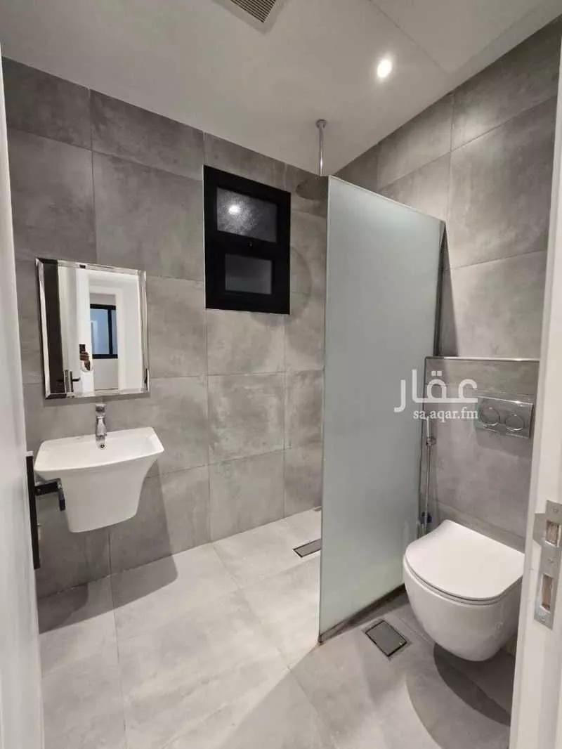3 bedroom apartment in Al Malqa 5