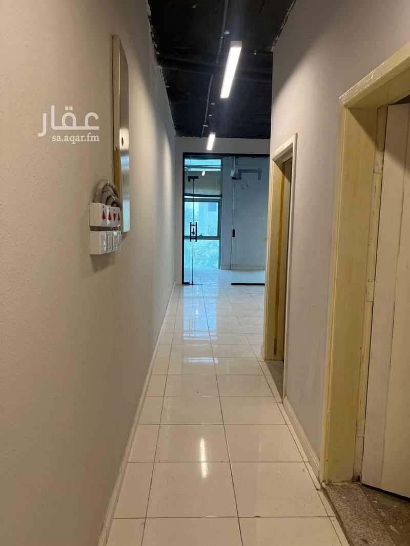 2 bedroom office in Al Wurud, Riyadh 6