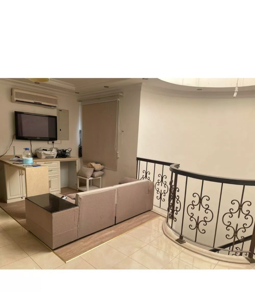 فيلا 5 غرف في المونسية 2