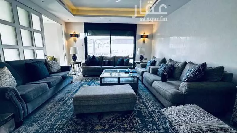 4 bedroom apartment in Al Malqa 4