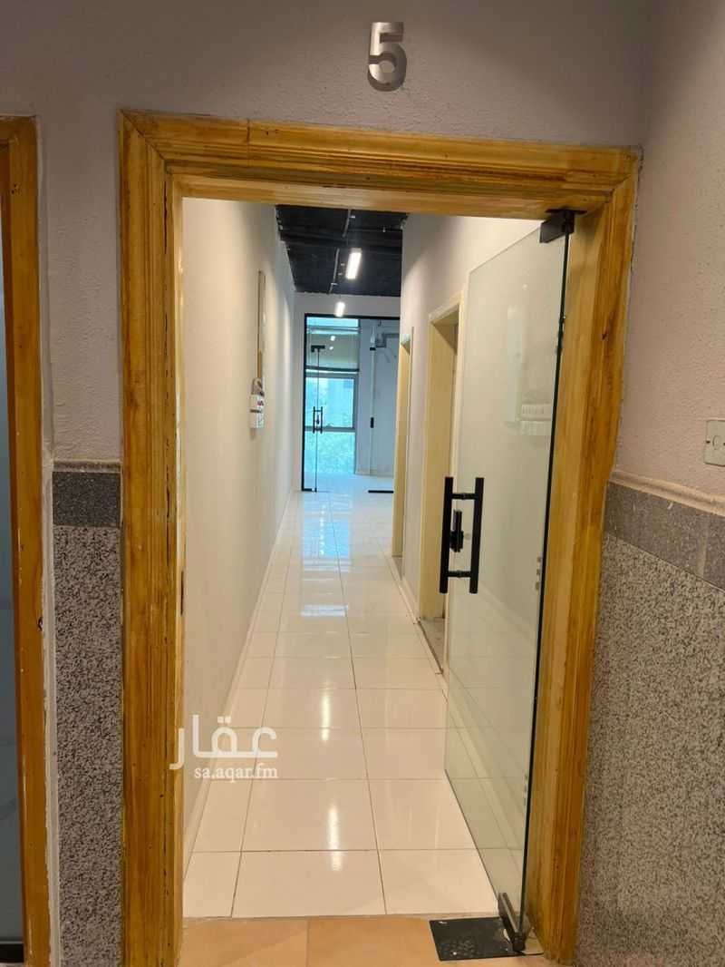 2 bedroom office in Al Wurud, Riyadh 7