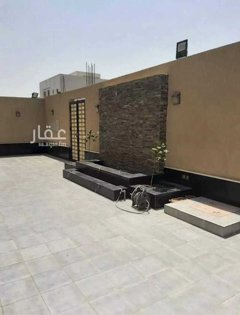 عمارة 900 م² في الصوارى 5