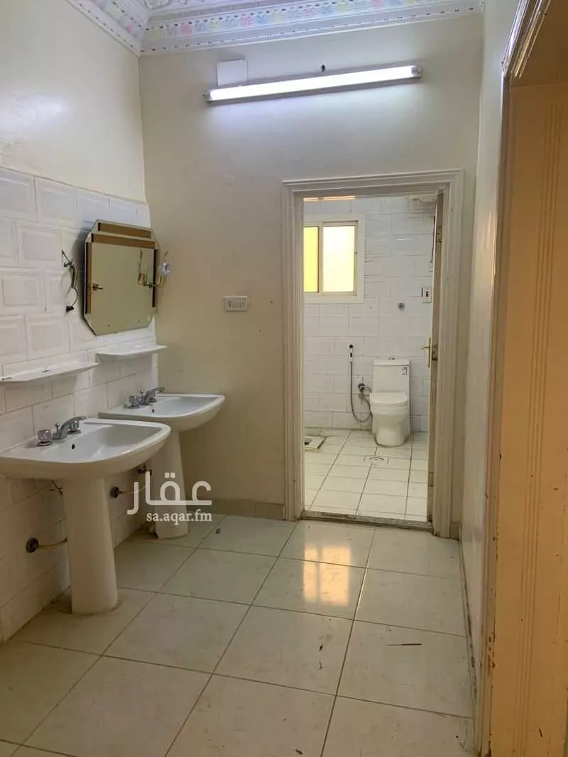 عمارة 385 م² في الراية 3