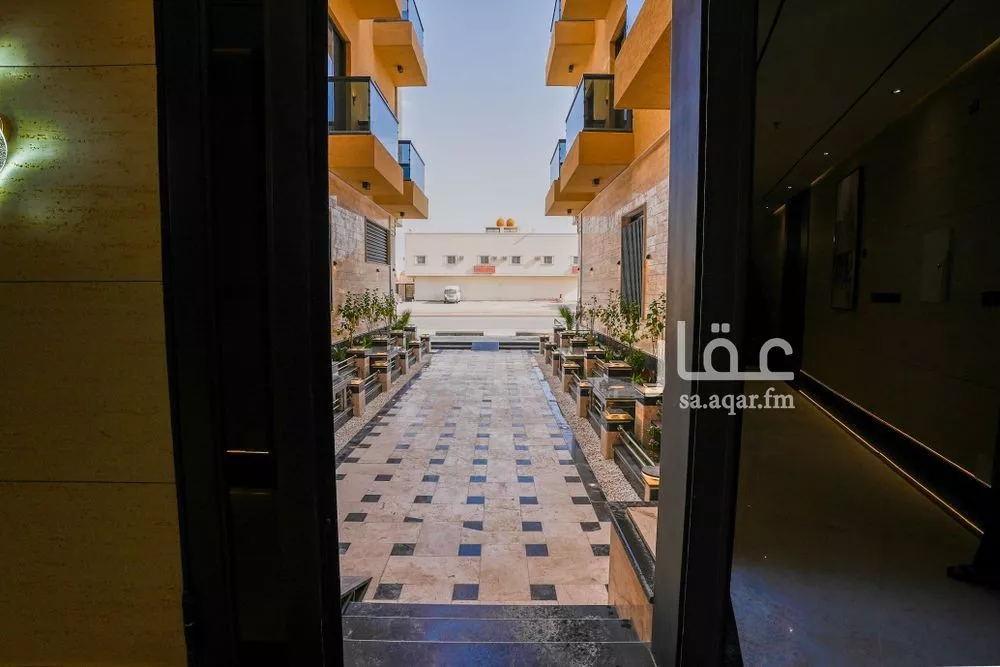 4 bedroom apartment in Al Mahdiyyah 5