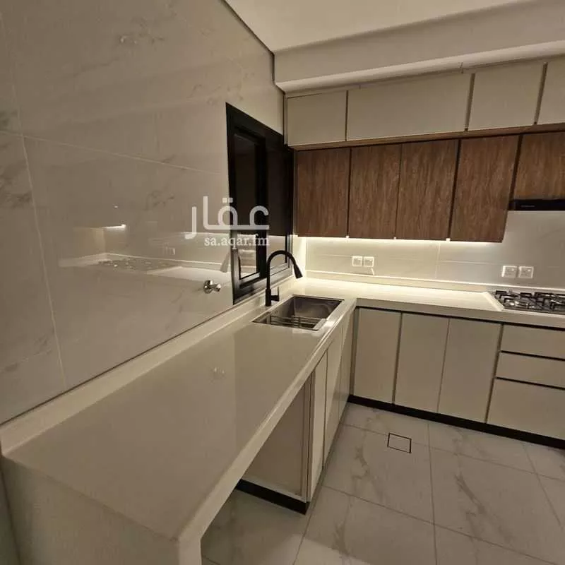 4 bedroom apartment in Al Salam, Madinah 13