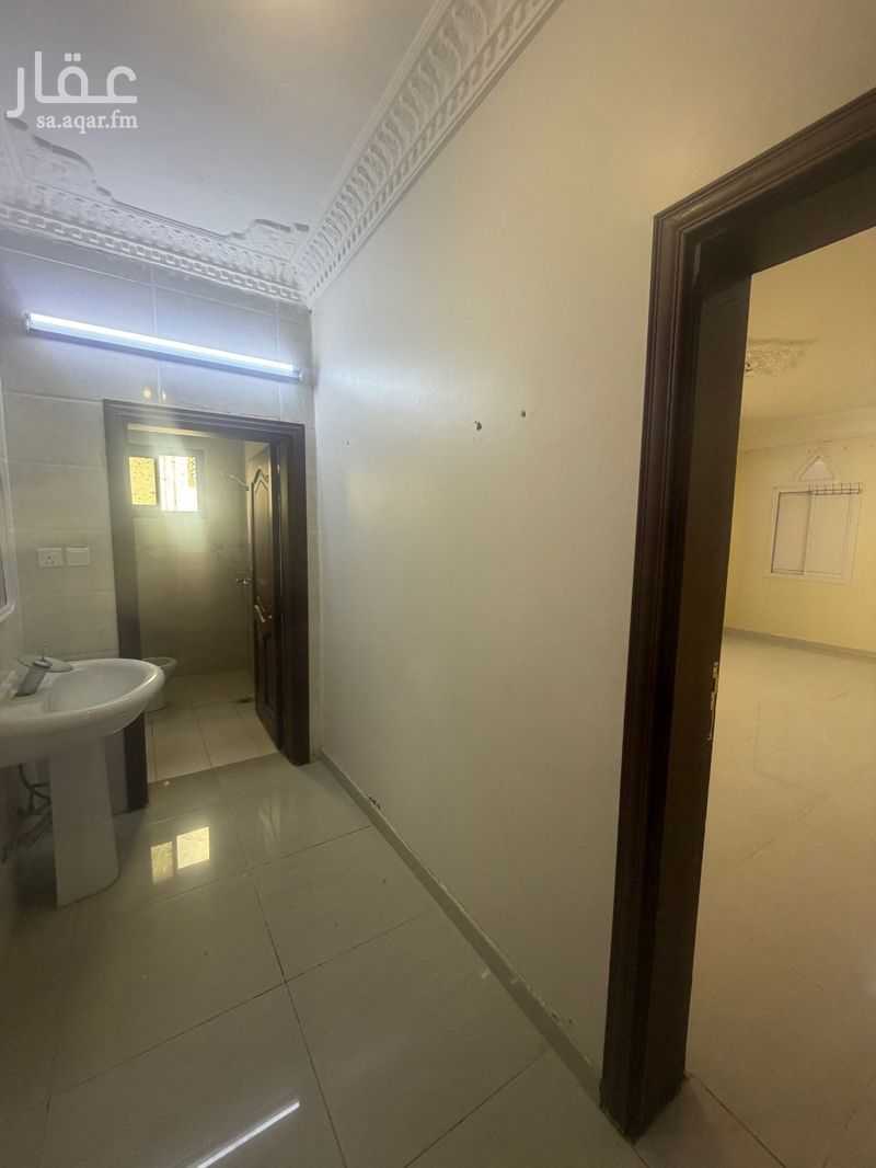 5 bedroom apartment in Al Qaswa, Madinah 9