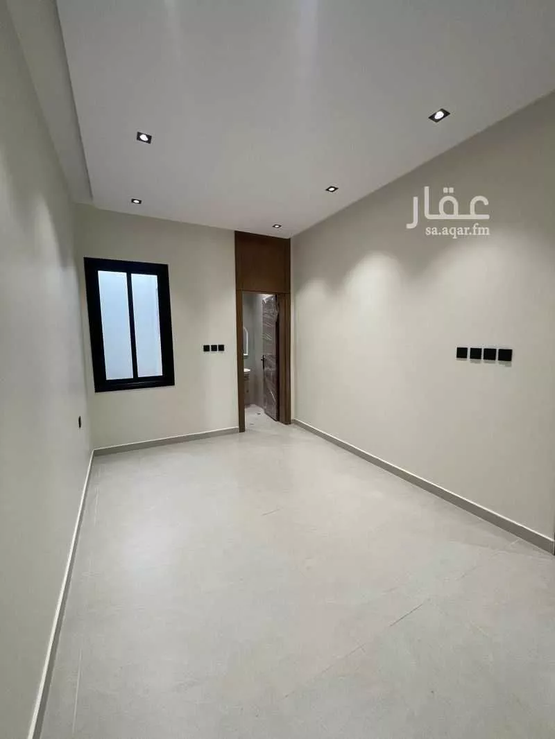 فيلا 4 غرف في الشرق 3