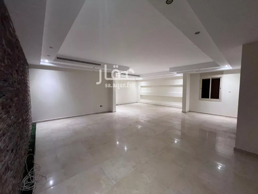 6 bedroom villa in Az Zomorod, Jeddah 12