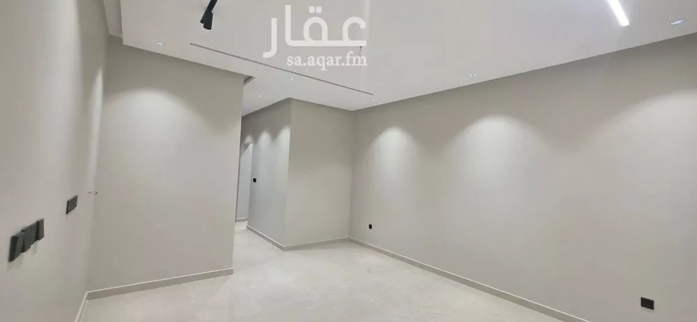 فيلا 10 غرف في طيبة 4