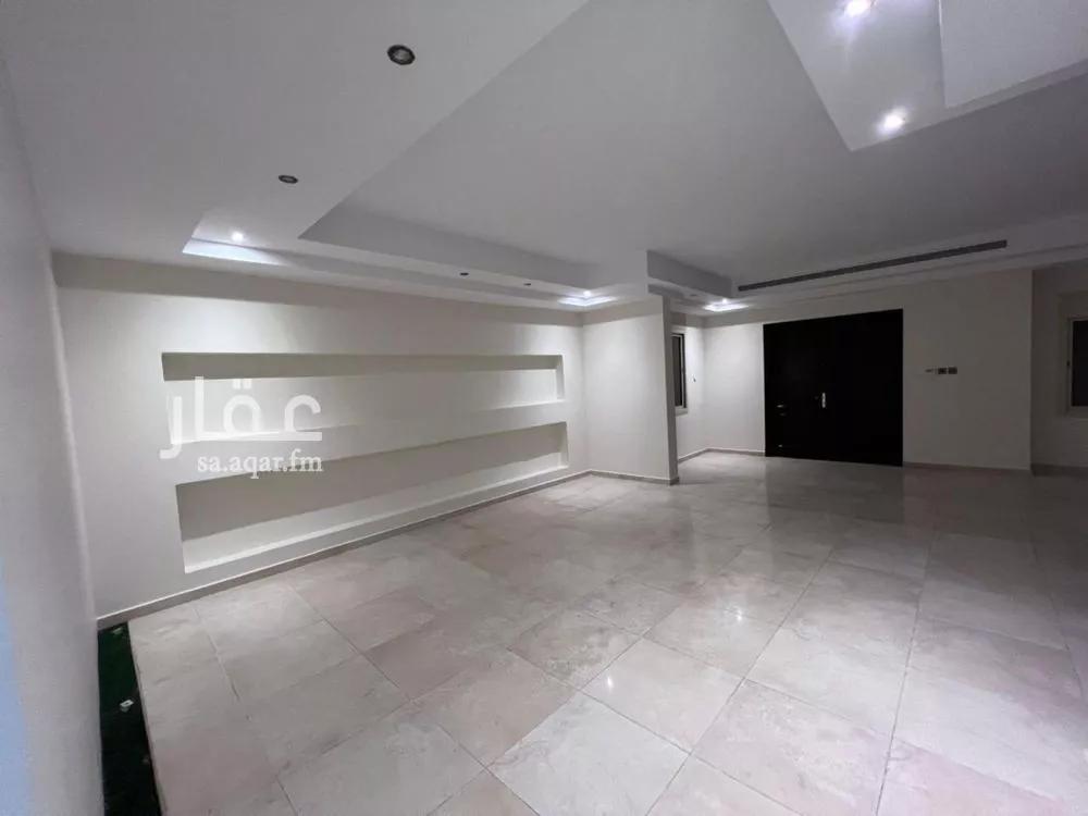 6 bedroom villa in Az Zomorod, Jeddah 4