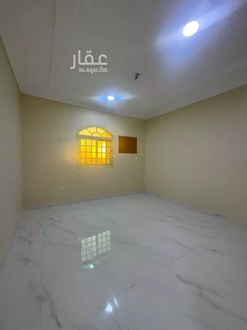 شقة 5 غرف في الواحة 4