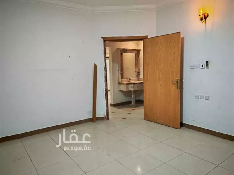 3 bedroom floor in Al Qairawan 2