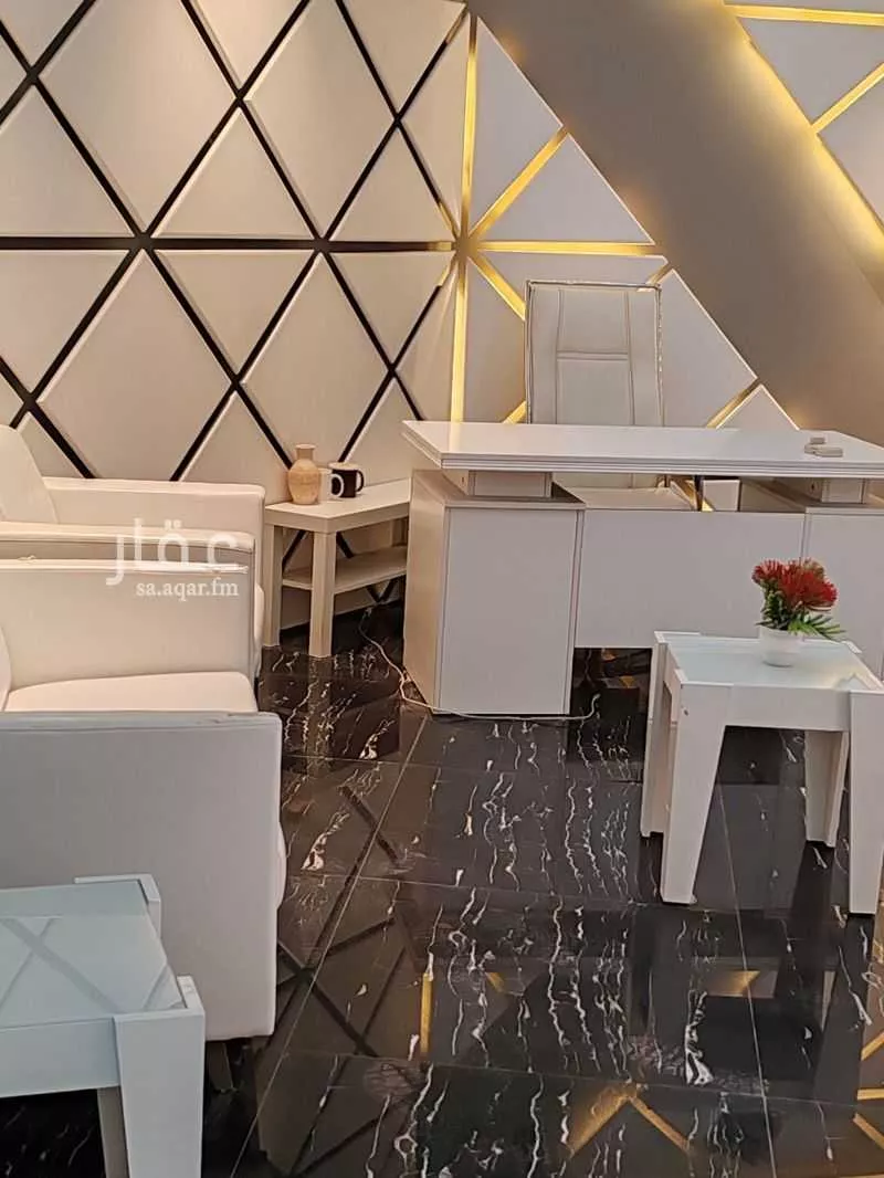2 bedroom office in Al Aziziyah, Eastern Province 10