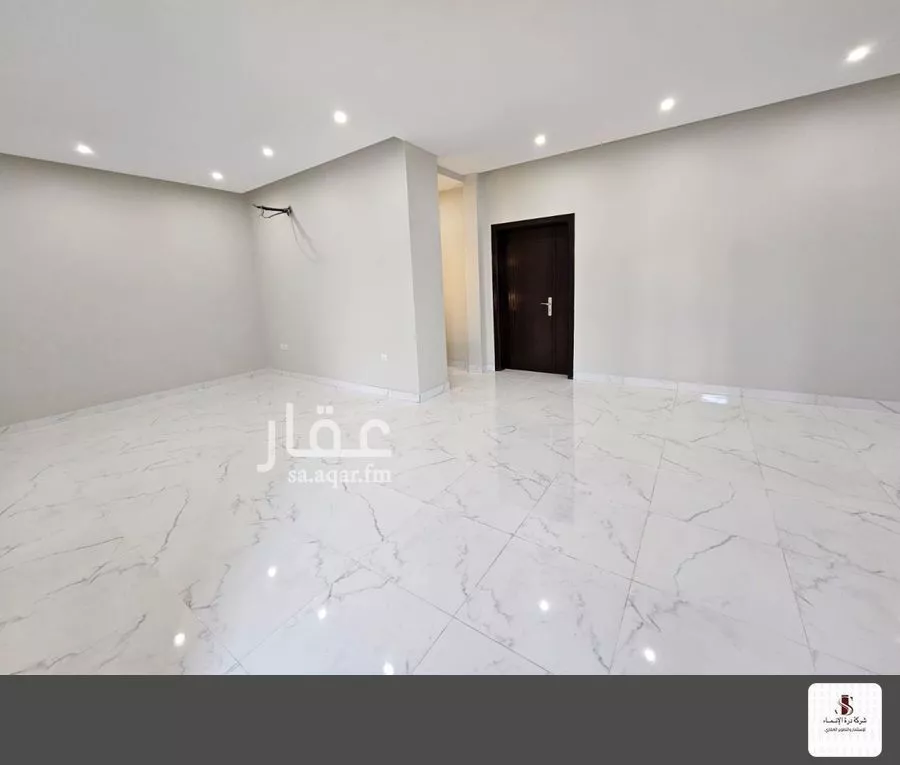 5 bedroom villa in Al Yaqout 3