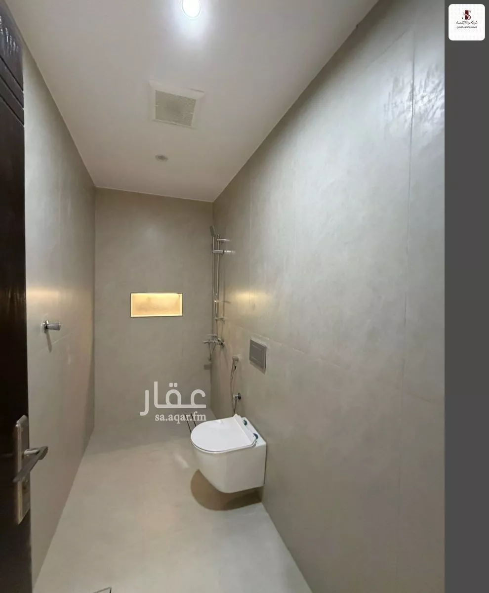 3 bedroom villa in Al Yaqout, Jeddah 8