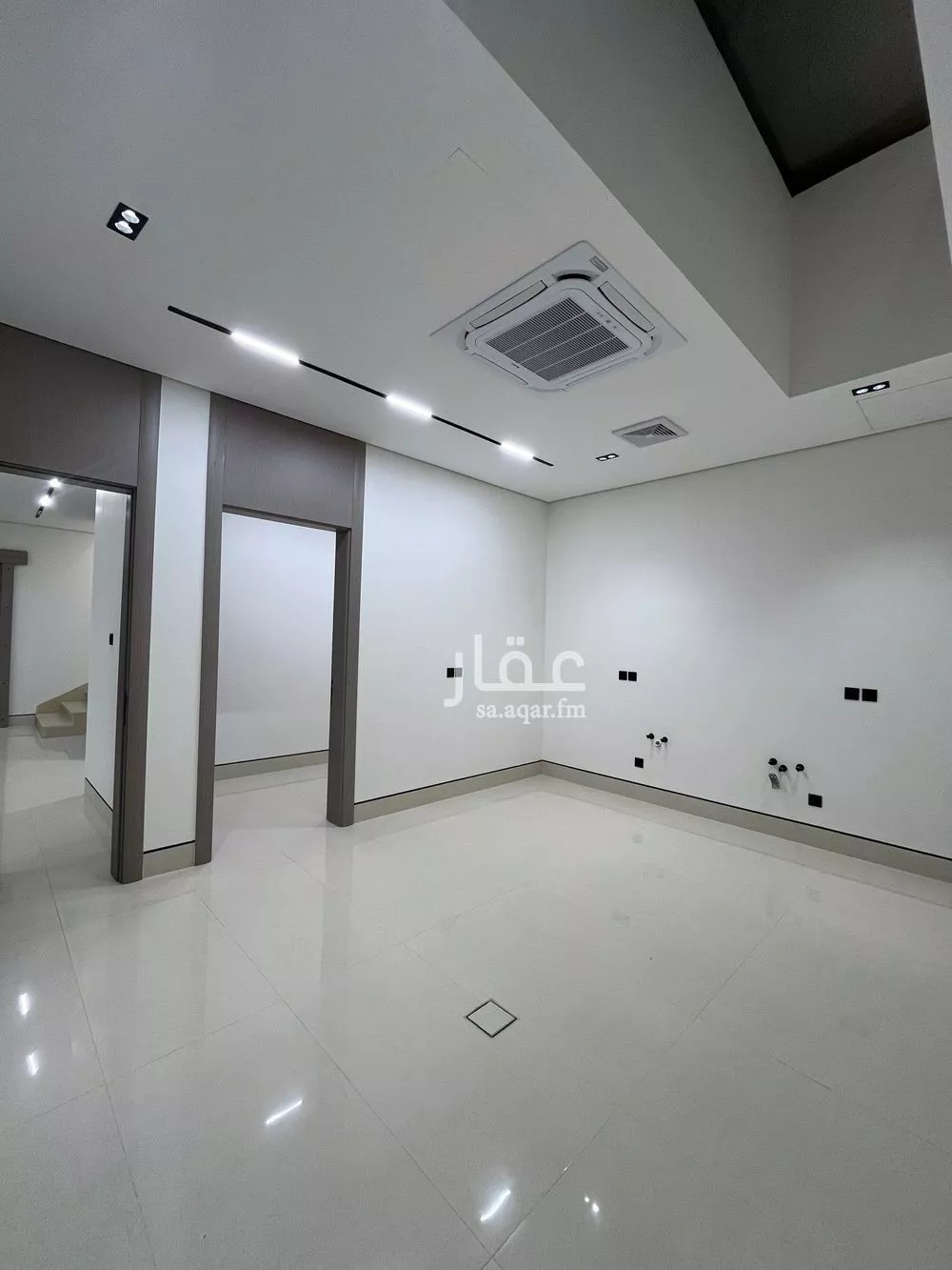 فيلا 4 غرف في المهدية 3