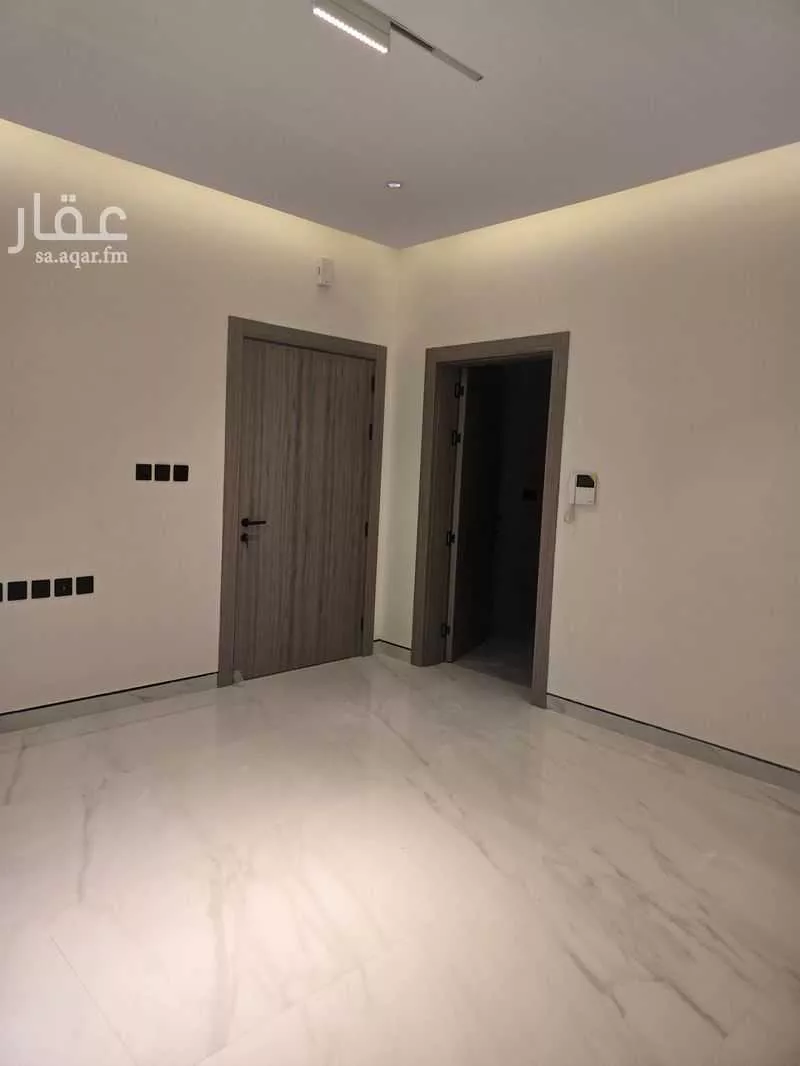 شقة 52 غرف في الريان 4