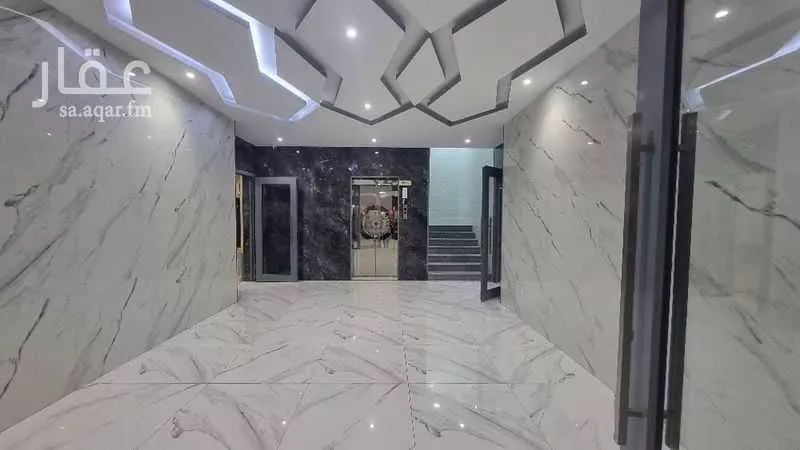 5 bedroom apartment in Muraykh 4