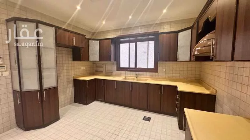 8 bedroom villa in Al Basateen, Jeddah 11