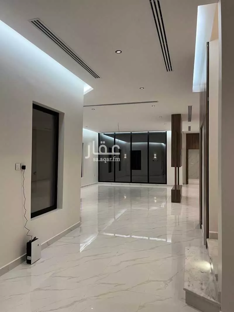 فيلا 8 غرف في البحر 1