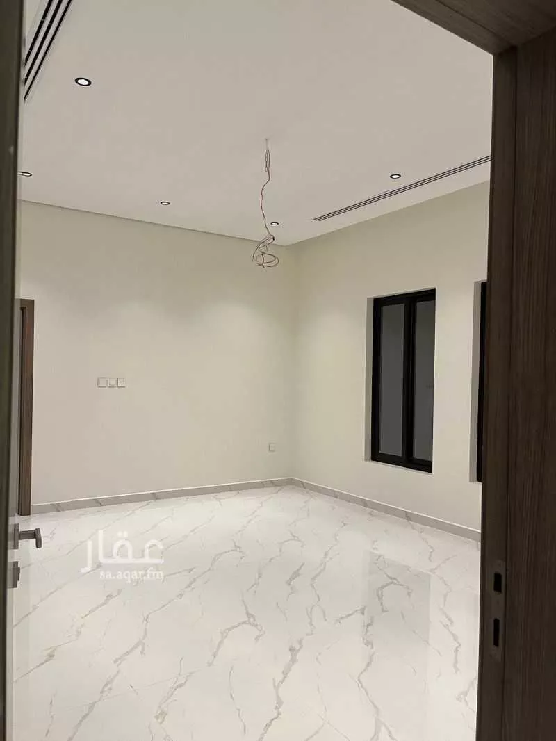 فيلا 8 غرف في البحر 2