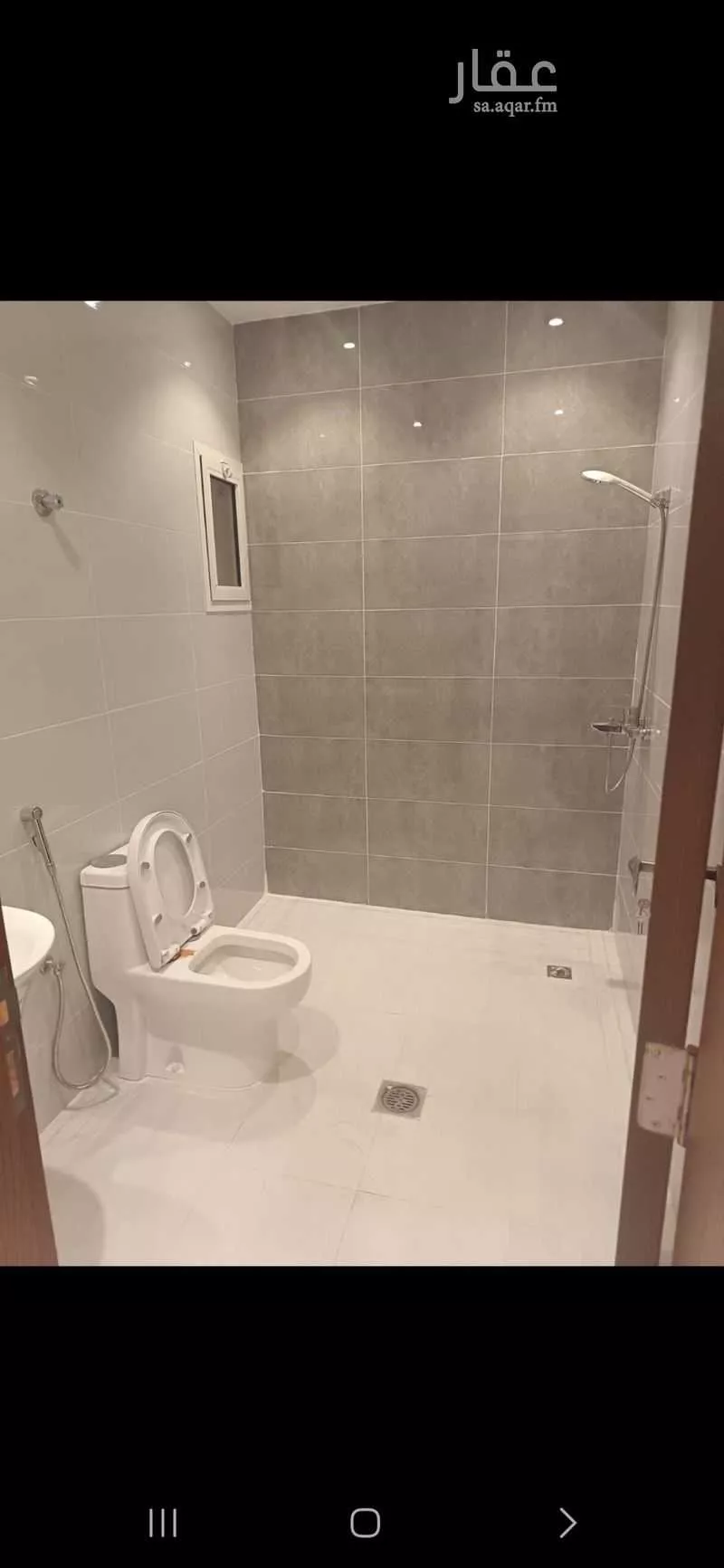 عمارة 625 م² في الفلاح 2