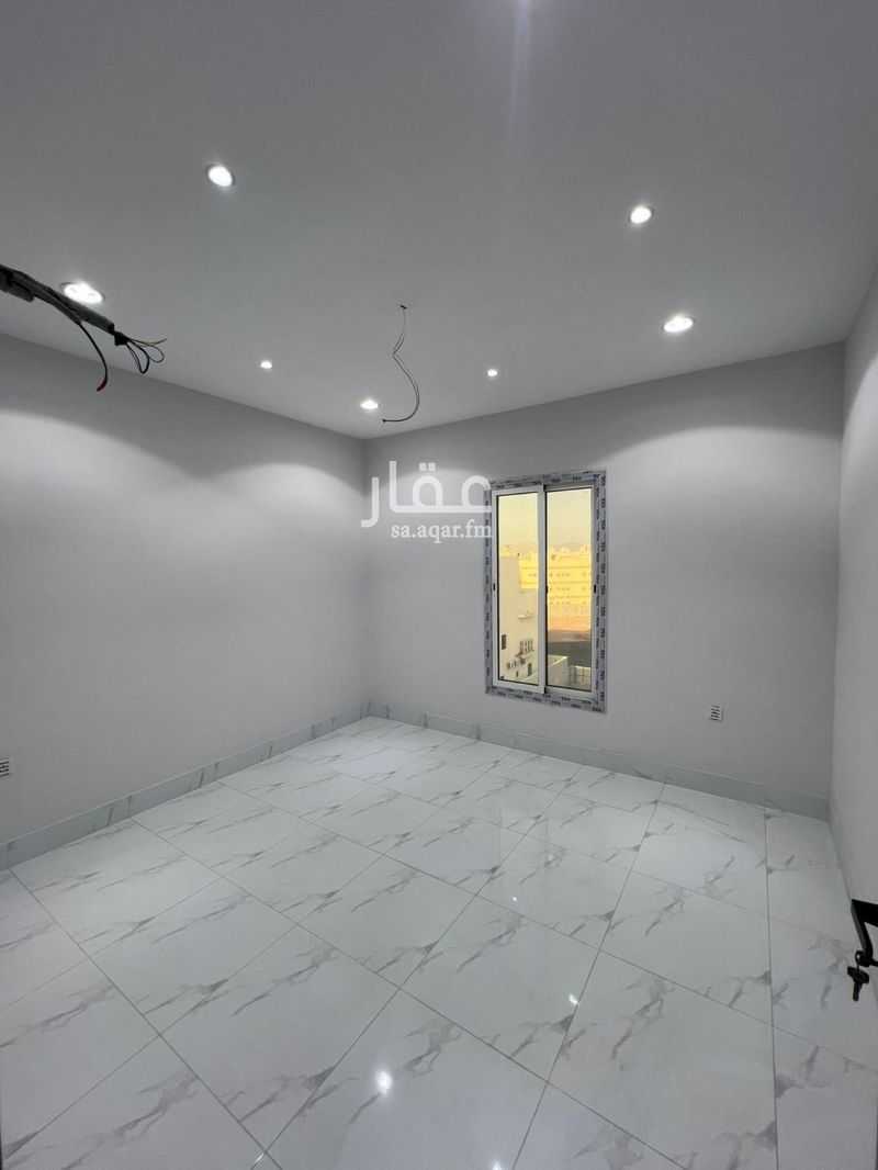 3 bedroom apartment in Al Hamdaniyah, Jeddah 6