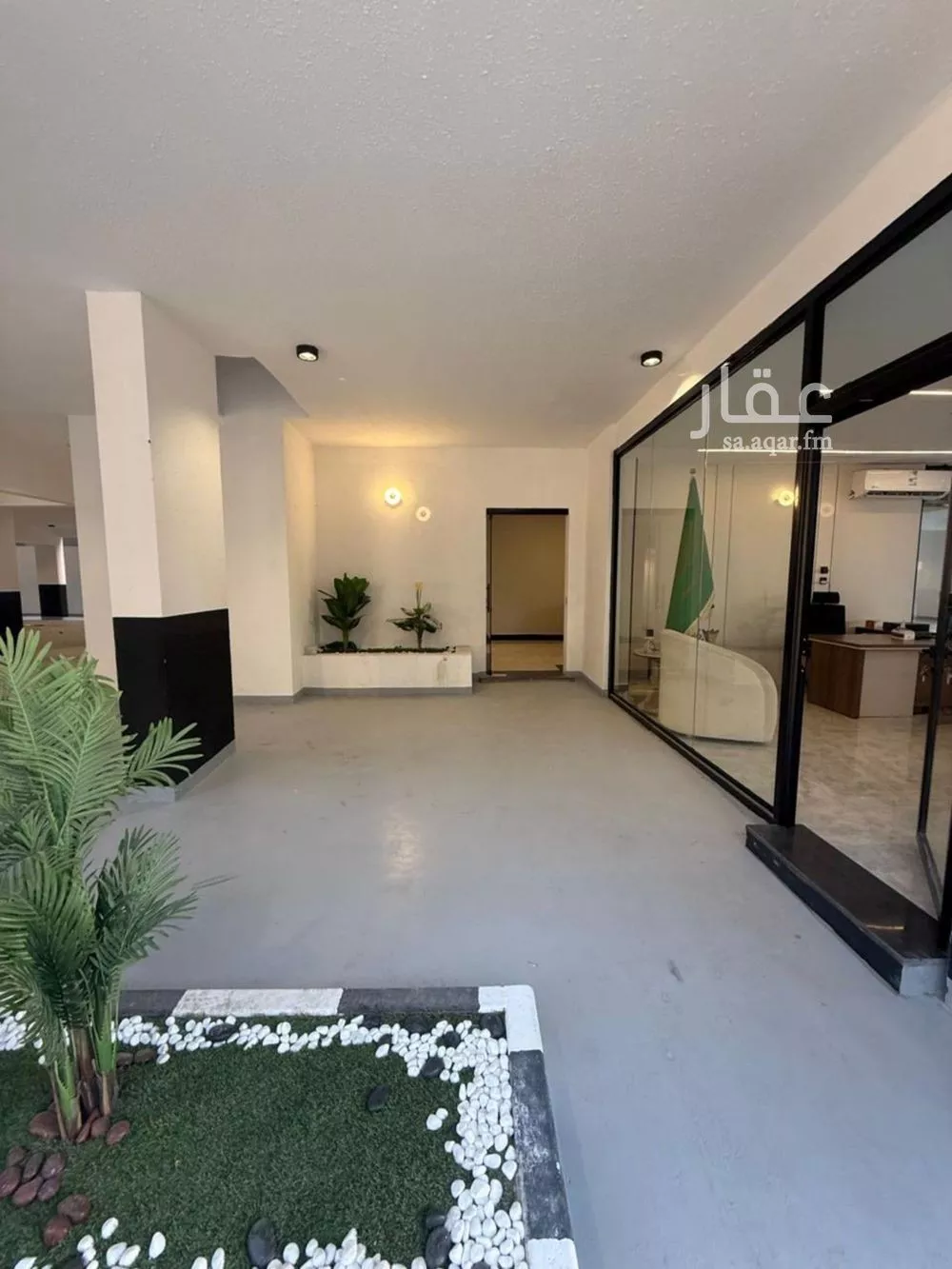 شقة 3 غرف في الحمرا 5