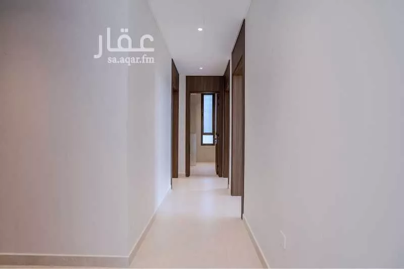 3 bedroom apartment in Al Sharafiyah, Jeddah 4