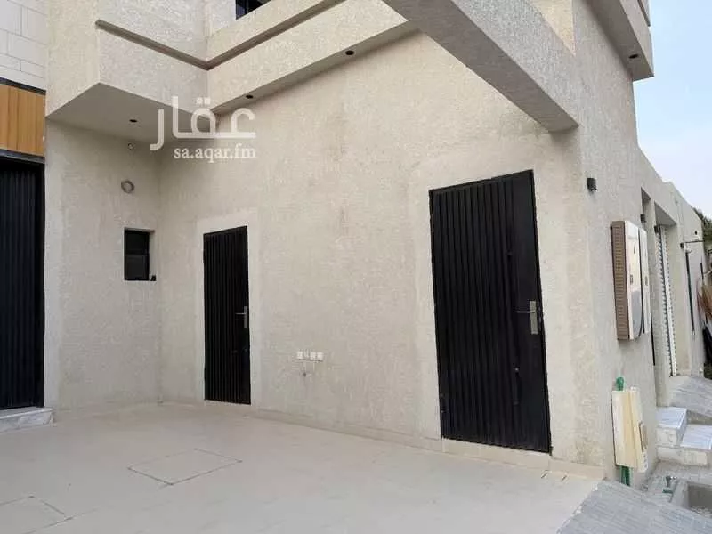 دور 4 غرف في الملك فهد 5