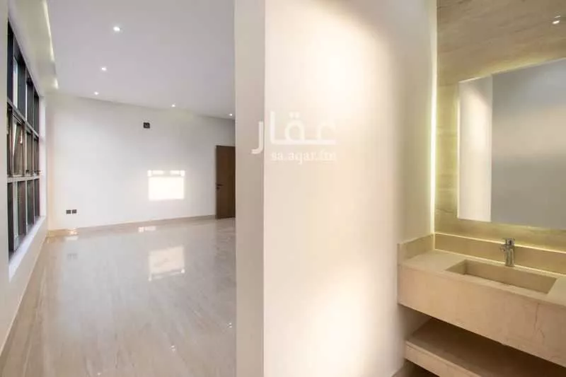 6 bedroom floor in Okaz 4