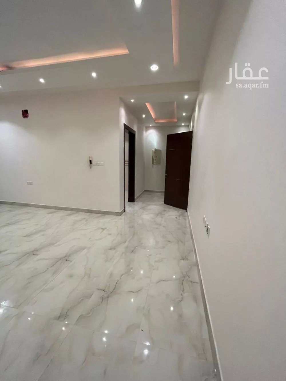 3 bedroom floor in Al Aridh 1