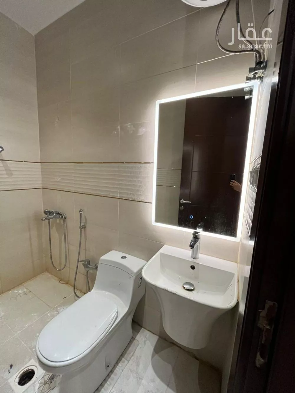 3 bedroom floor in Al Aridh 2