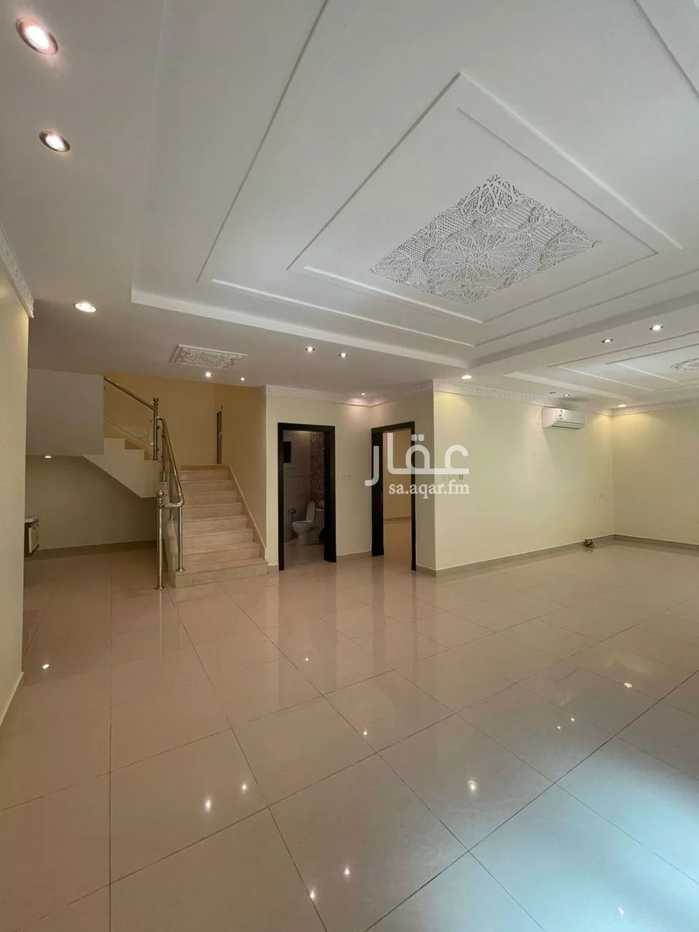 6 bedroom villa in Al Wadi, Riyadh 4