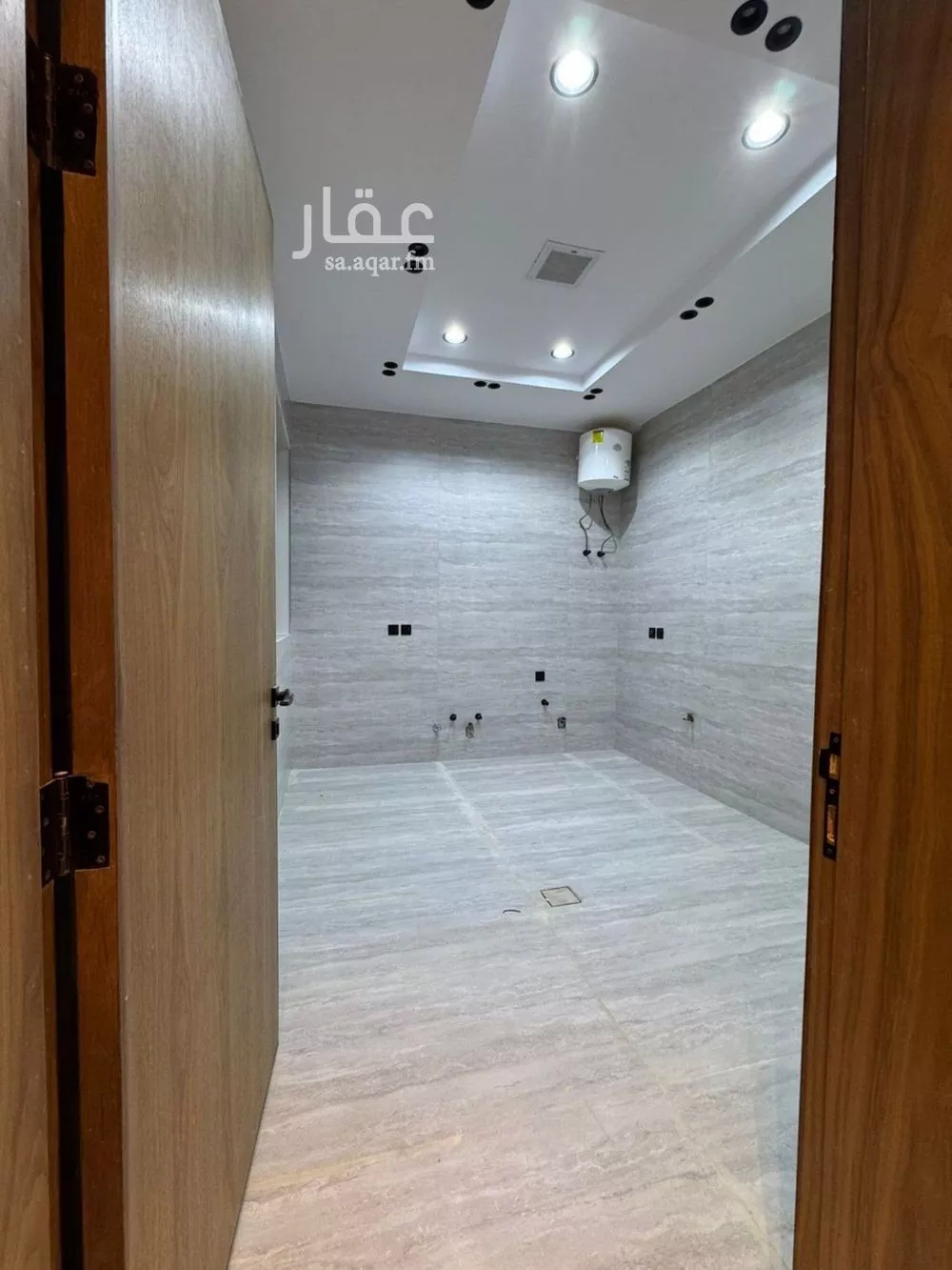 3 bedroom floor in Al Hazm 4